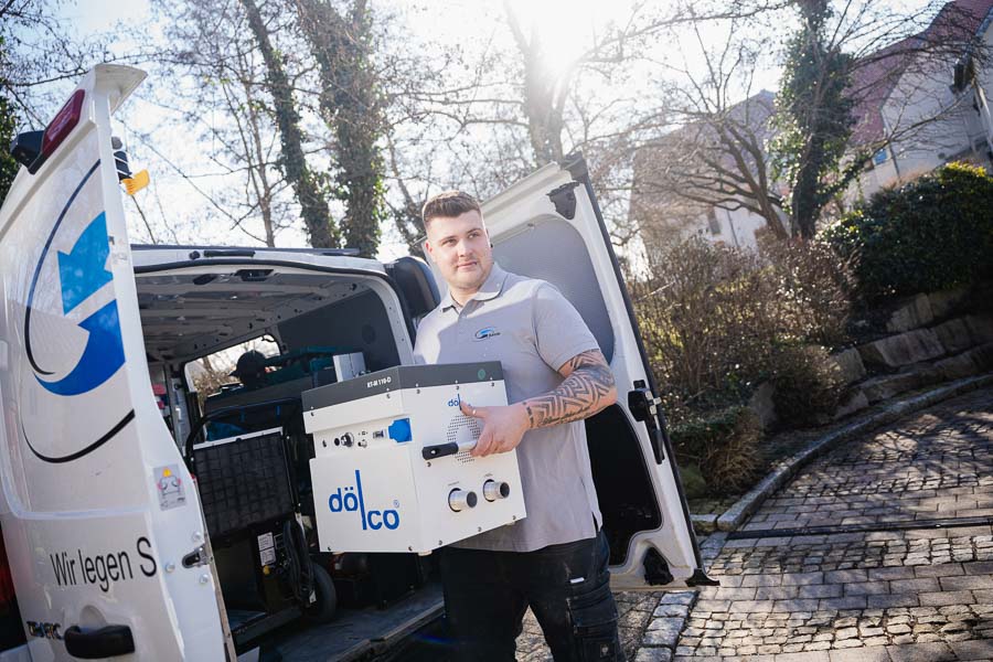 Erfahren Sie mehr über Service Sälzle, Ihr zuverlässiger Partner für Fräsen von Fußbodenheizungen, Verlegeservice von Flächenheizungen, Lüftungsbau und Kernbohrungen. Wir bieten einen perfekten Service in Senden, Vöhringen, Weißenhorn, Neu-Ulm und Ulm. Kontaktieren Sie uns für erfolgreiche Projekte!